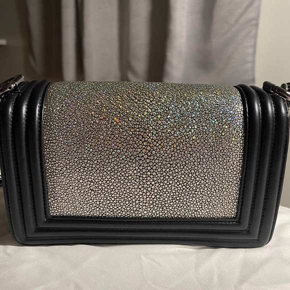 **SOLD** Chanel Iridescent Galuchat Stingray Small Boy Bag - Picture 4 of 16